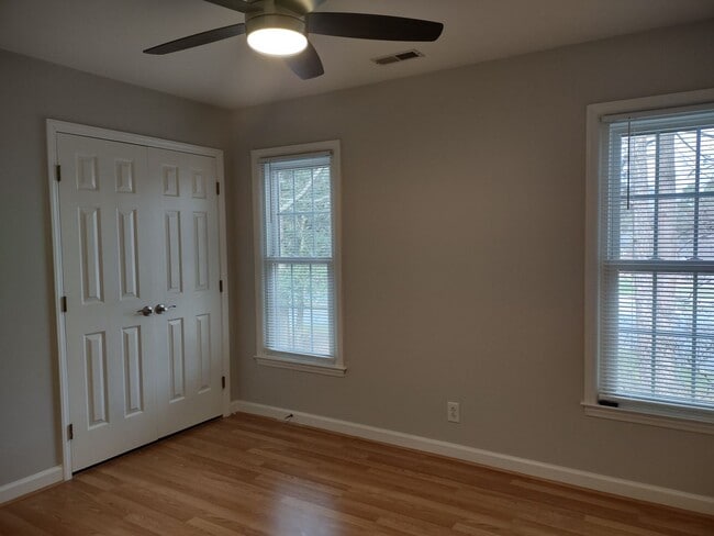 Building Photo - Move-In ready Home located in the Winterbr...