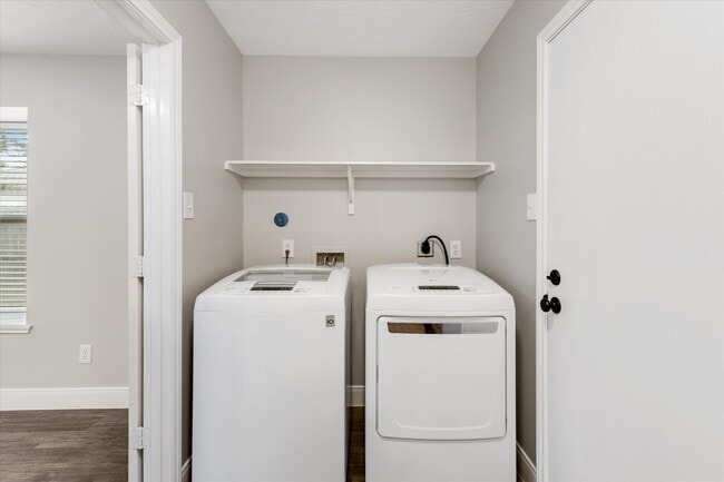 Building Photo - 6618 Grant Dr