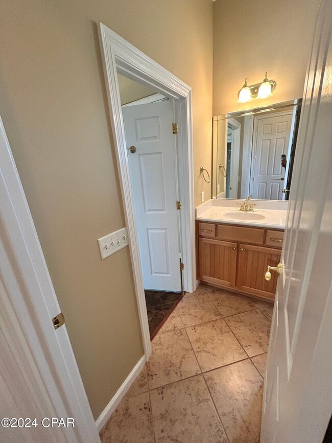 Building Photo - 7134 Bay Crest Rd