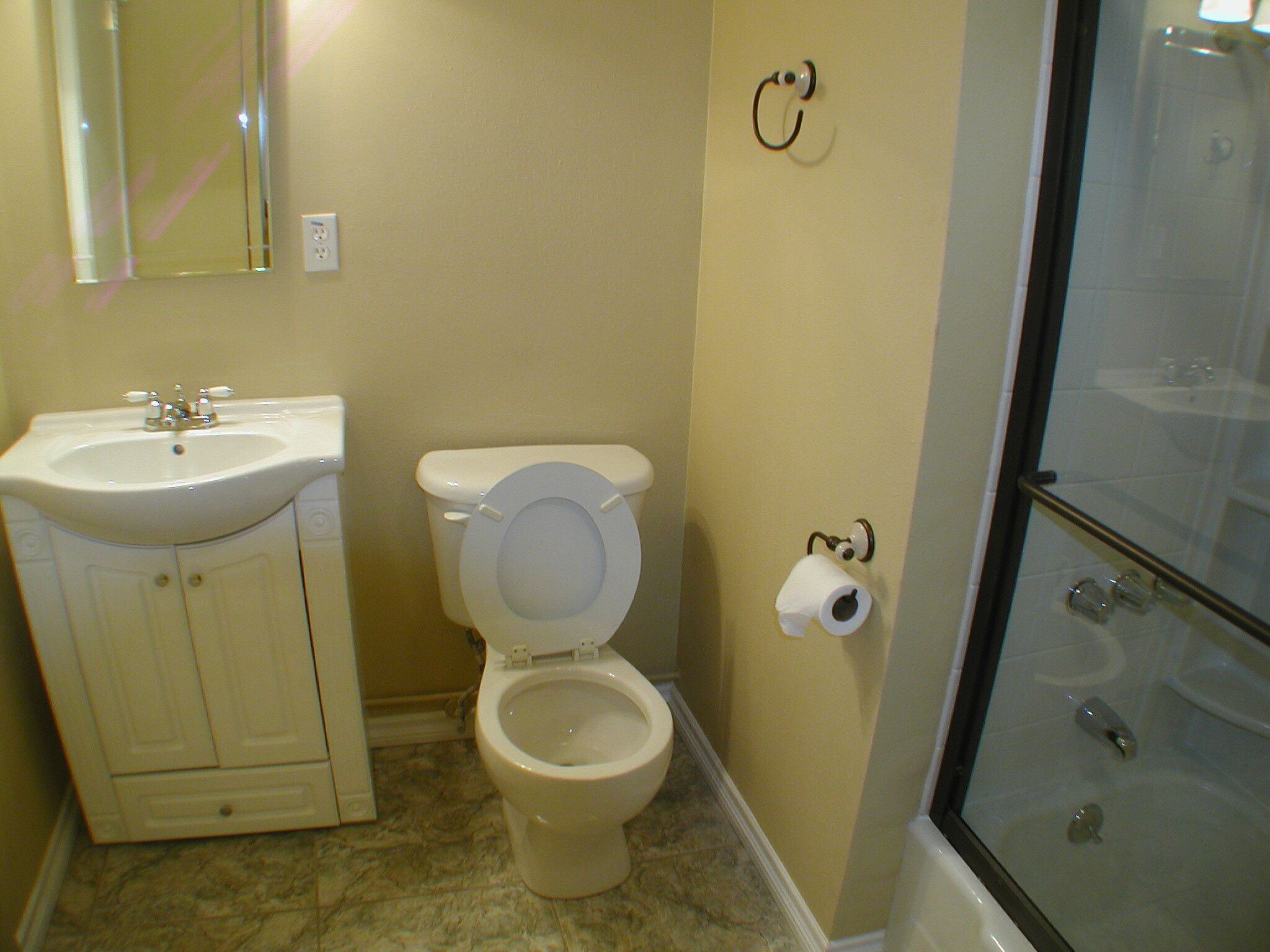 Building Photo - 72461 Sunnyvale Dr