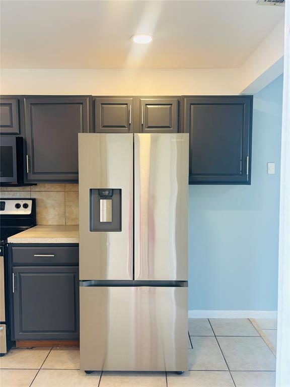 Building Photo - 2671 NW 65th Ave