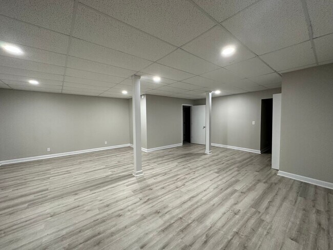 Building Photo - Newly renovated 4 bedroom home for rent!