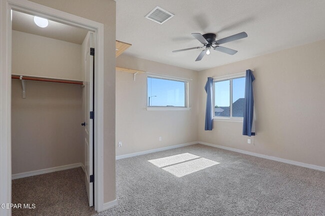 Building Photo - 363 Duskwood St