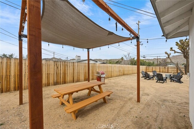 Building Photo - 55585 Onaga Trail