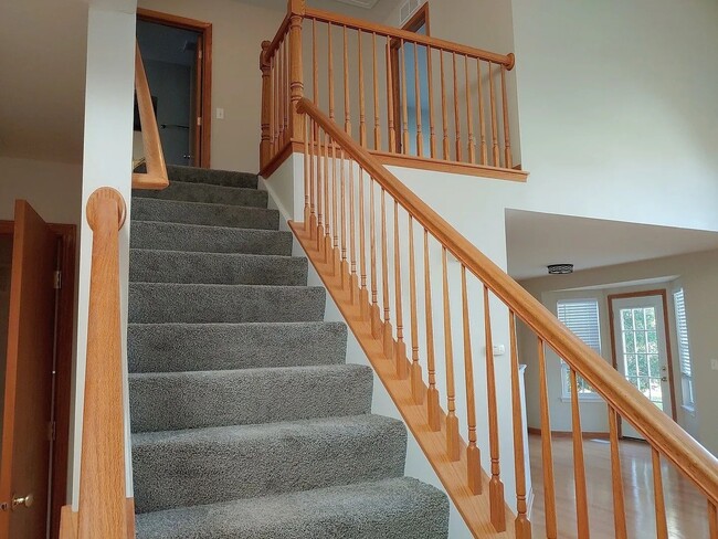 Building Photo - 54 Rolling Oaks Rd