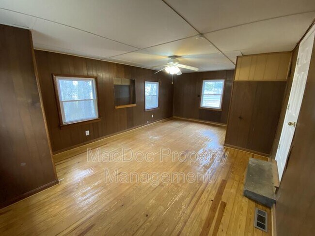 Building Photo - 11308 Gordon Rd