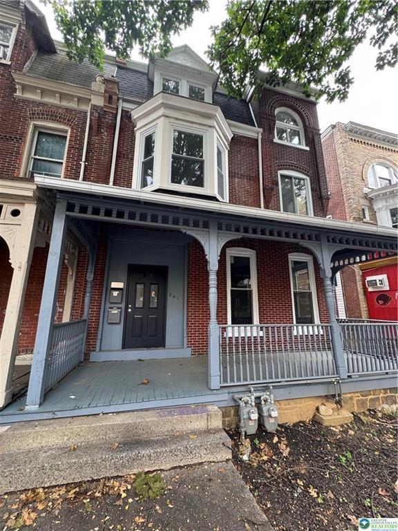 Primary Photo - 241 N 4th St