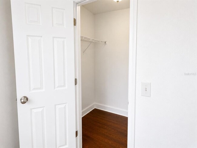 Building Photo - 1218 Bermuda Lakes Ln