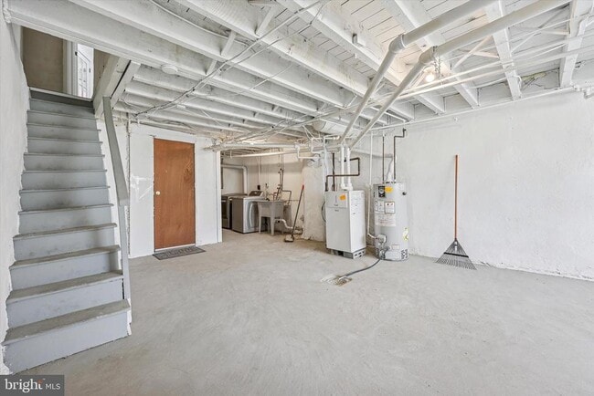 Building Photo - 2423 76th Ave