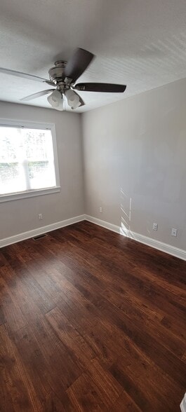 Building Photo - 26 Rujon Dr