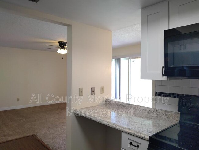 Building Photo - 631 Silver Pass
