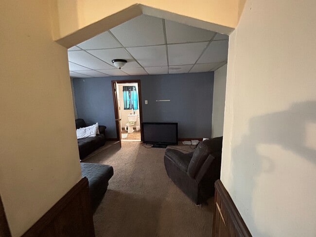 Building Photo - 219 Douglas Ave