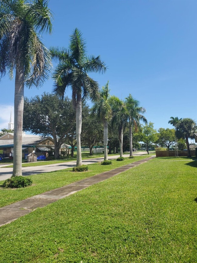 Building Photo - 3518 Taylor St