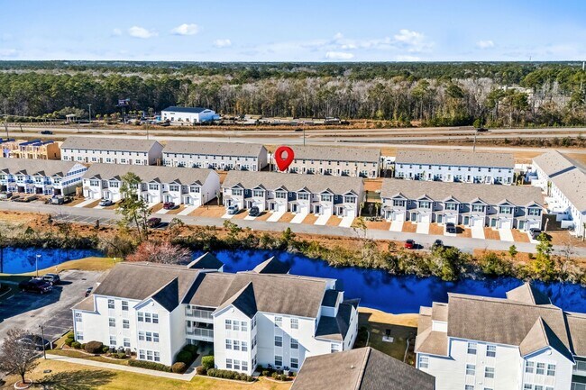 Building Photo - All Inclusive Seasonal Rental Available January 5-March 31st.