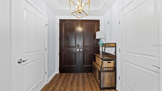 Building Photo - 1209 E Cumberland Ave