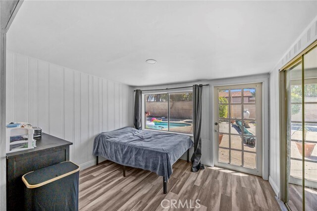 Building Photo - 9417 Mango Ave