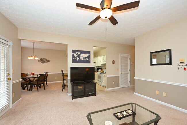 Building Photo - FULLY FURNISHED 2BR CONDO WITH MONTHLY LEASE TERMS