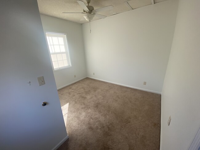 3rd bedroom off dining area - 1464 Waynesboro Ln