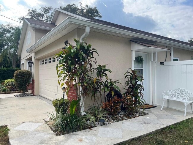 Primary Photo - 320 Orange Ave