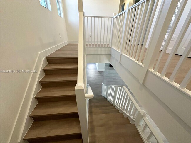 Building Photo - 12336 Green Oak Dr
