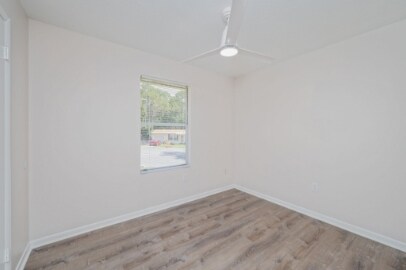 Building Photo - 126 Camellia Pl