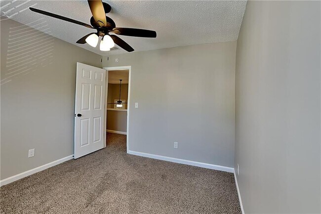 Building Photo - 3705 Patterstone Dr