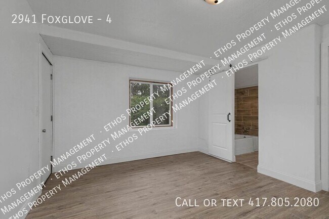 Building Photo - 2941 Foxglove-4