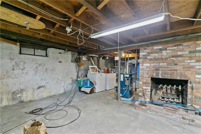 Building Photo - 12 Granada Terrace