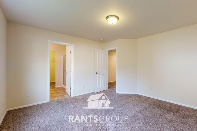 Building Photo - Beat the Heat in this Fantastic Home in Tu...