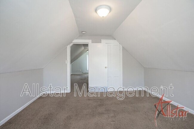 Building Photo - 2086 W 104th St