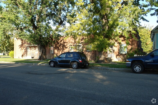 Building Photo - Patch Apartments