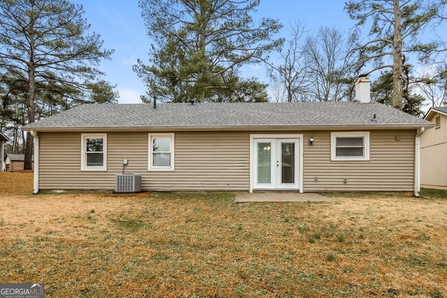 Building Photo - 6924 Hickory Log Rd
