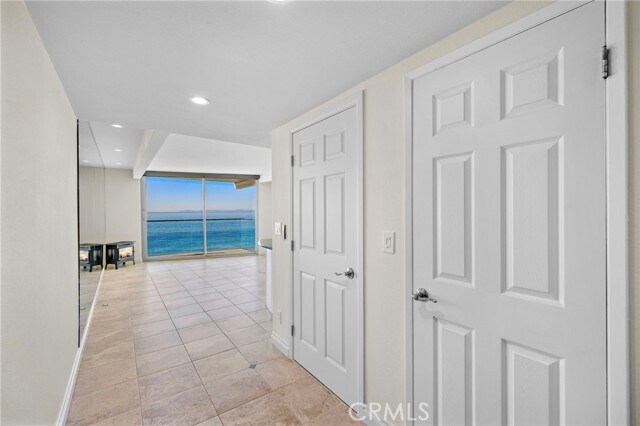 Building Photo - 609 Sleepy Hollow Ln