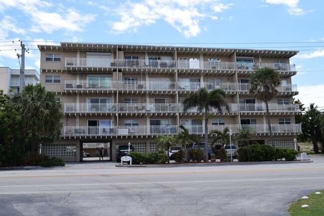 Building Photo - 4500 S Ocean Blvd