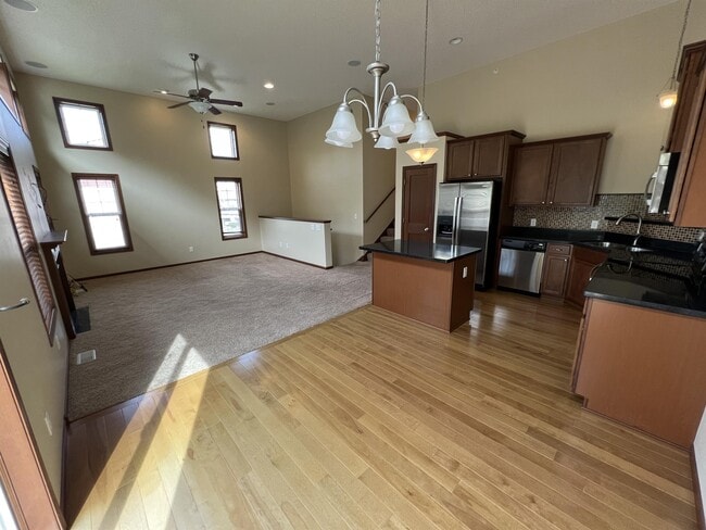 Building Photo - 15212 Maryland Ave