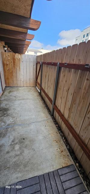 Building Photo - 465 4th Ave