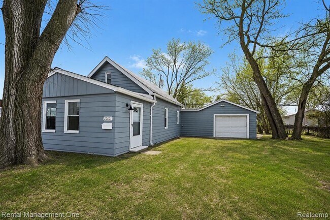 Building Photo - 20801 Elroy Ave