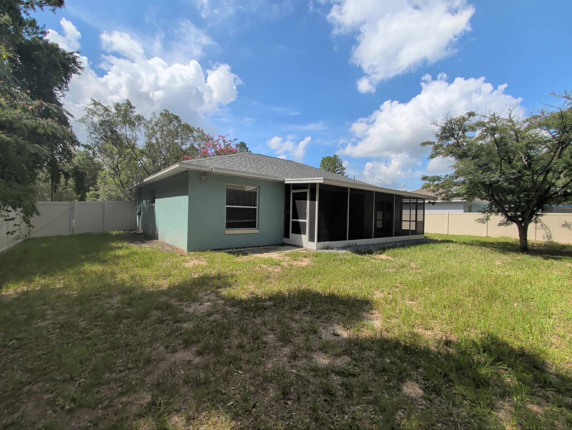 Building Photo - 138 W Navarro Pl