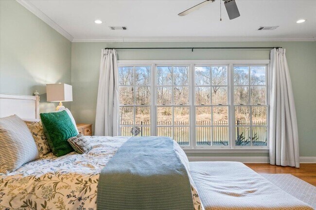 Building Photo - 9074 Baynard Lp N