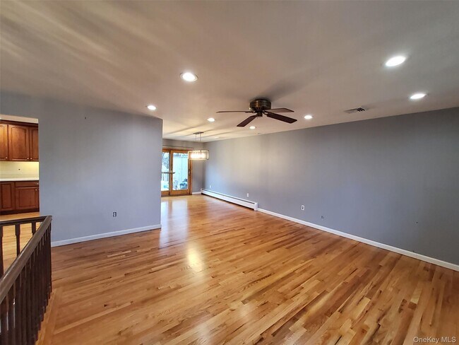 Building Photo - 8 O Sullivan Ln