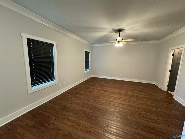Building Photo - 103 Parvin Way Dr
