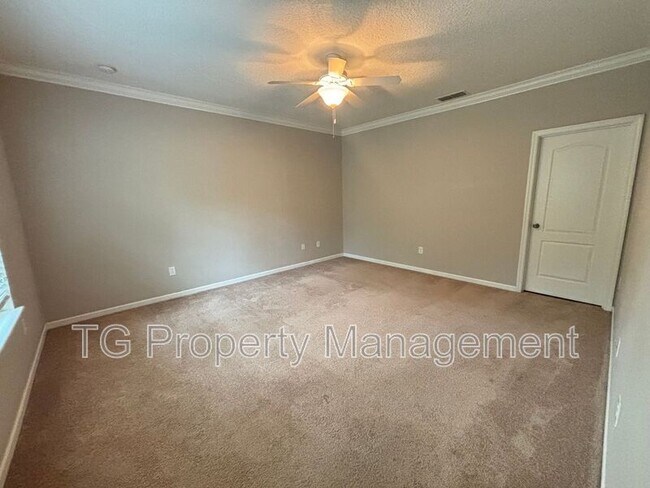 Building Photo - 99 Athens Dr