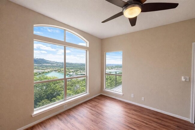 Building Photo - 6000 Shepherd Mountain Cove
