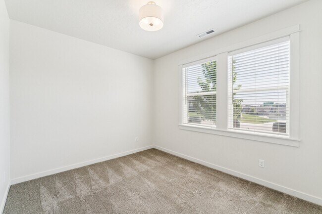 Building Photo - 10646 W Thimbleberry Ct