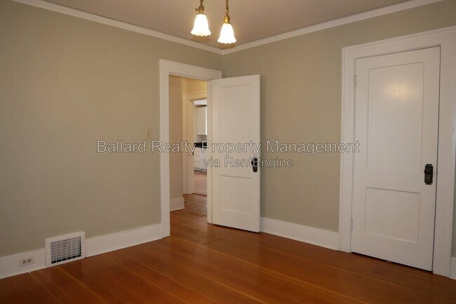 Building Photo - 6235 22nd Ave NE