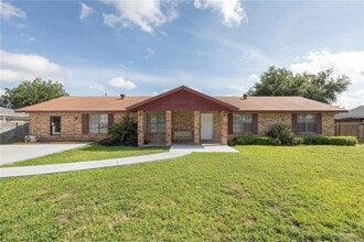 Building Photo - 23 Palenque Dr