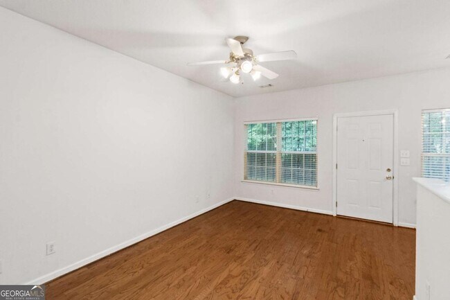 Building Photo - 239 Brookview Dr