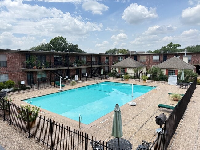 Building Photo - 11550 Chimney Rock Rd