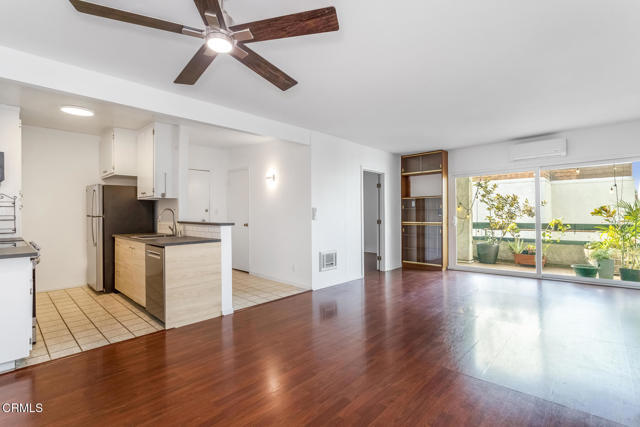 Building Photo - 355 S Los Robles Ave