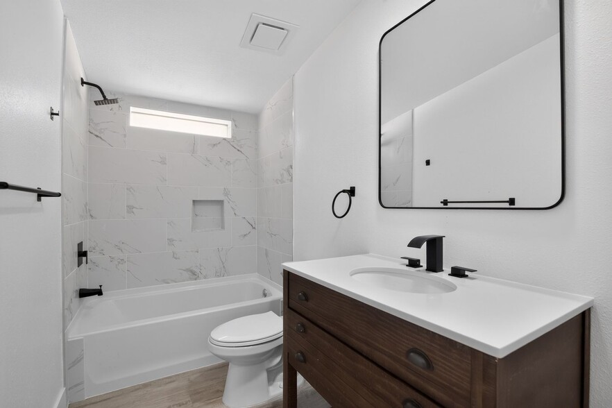 Building Photo - 7180 SW 19th Pl